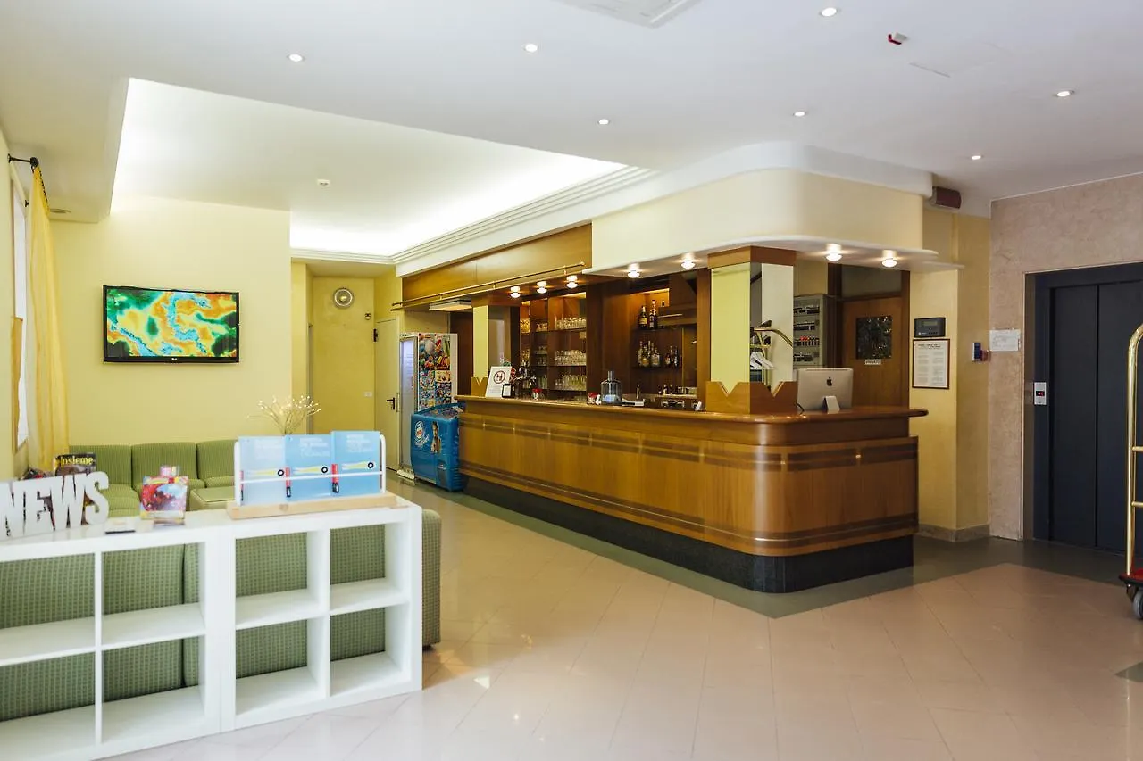 Hotel Montecarlo Rivazzurra Di Rimini 3*,